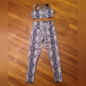 Onzie Snake Print Leggings and Sports Bra Set